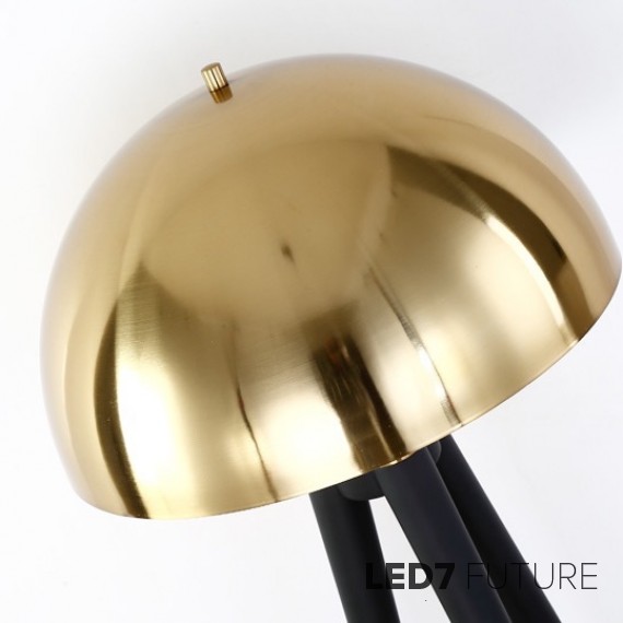 Matthew Fairbank Design – Tripod Lamp Table